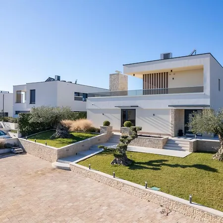 Emaar Villa Porec