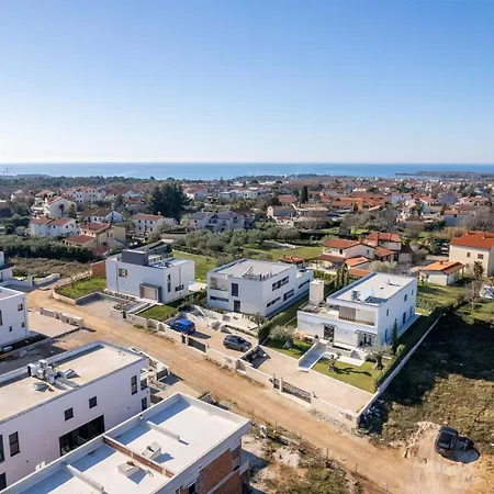 Emaar Vila *